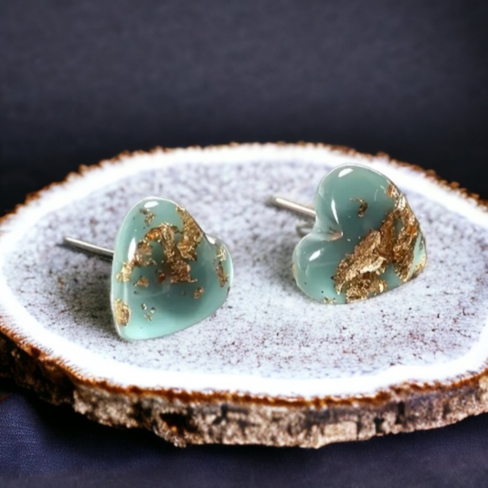 Heart gold splash earrings - Picture 3 of 6